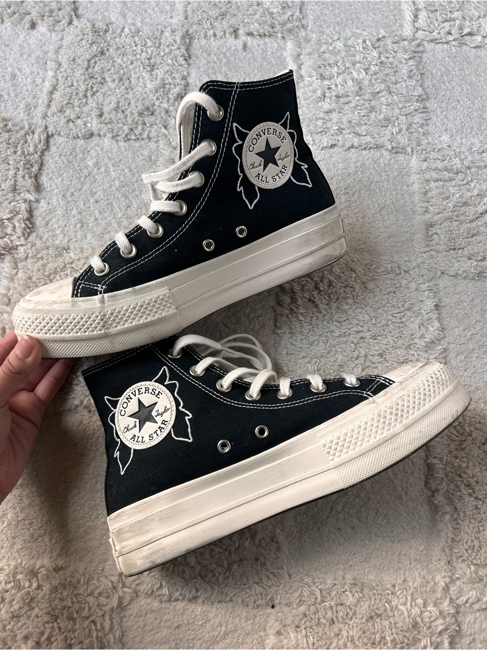 Converse Chuck Taylor All Star Lift Sneakers Enchanted Garden Embroidered 7.5 - Picture 2 of 9